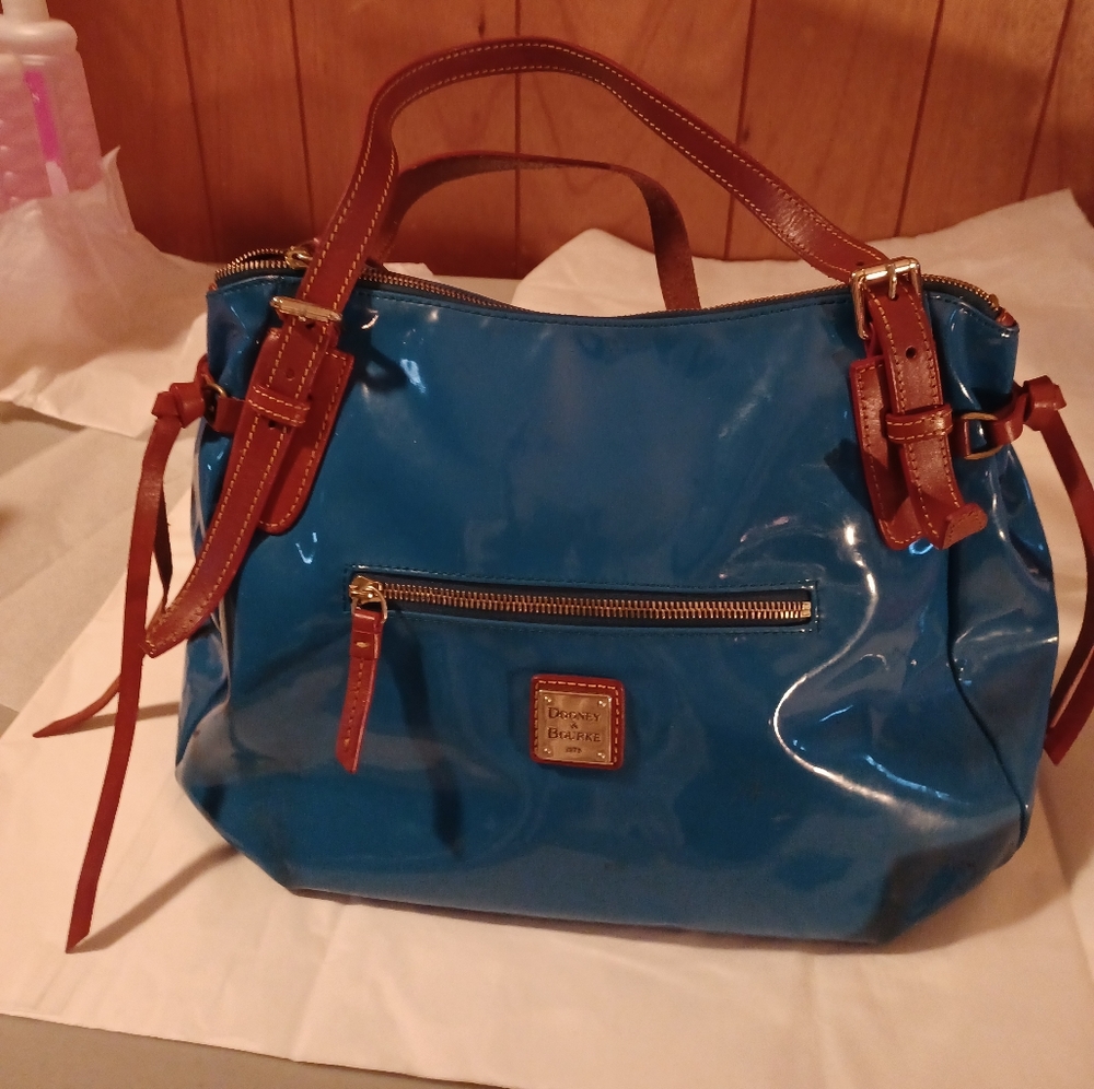 Dooney & Bourke tote